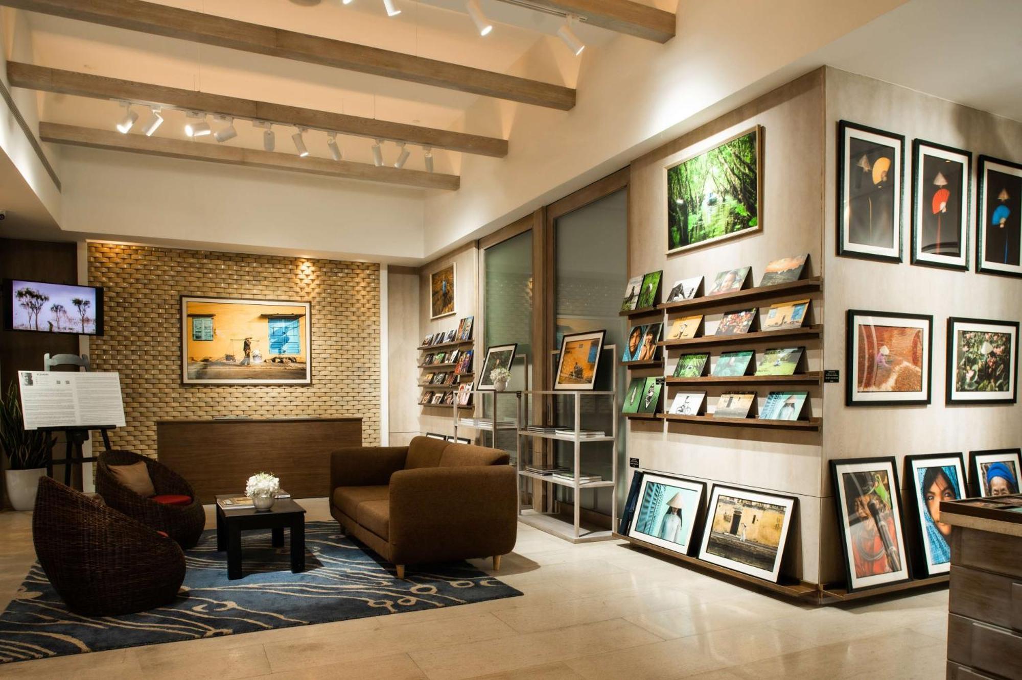 Hyatt Regency Danang Resort And Spa Exterior foto The Gallery at the Taj Mahal Palace, Mumbai