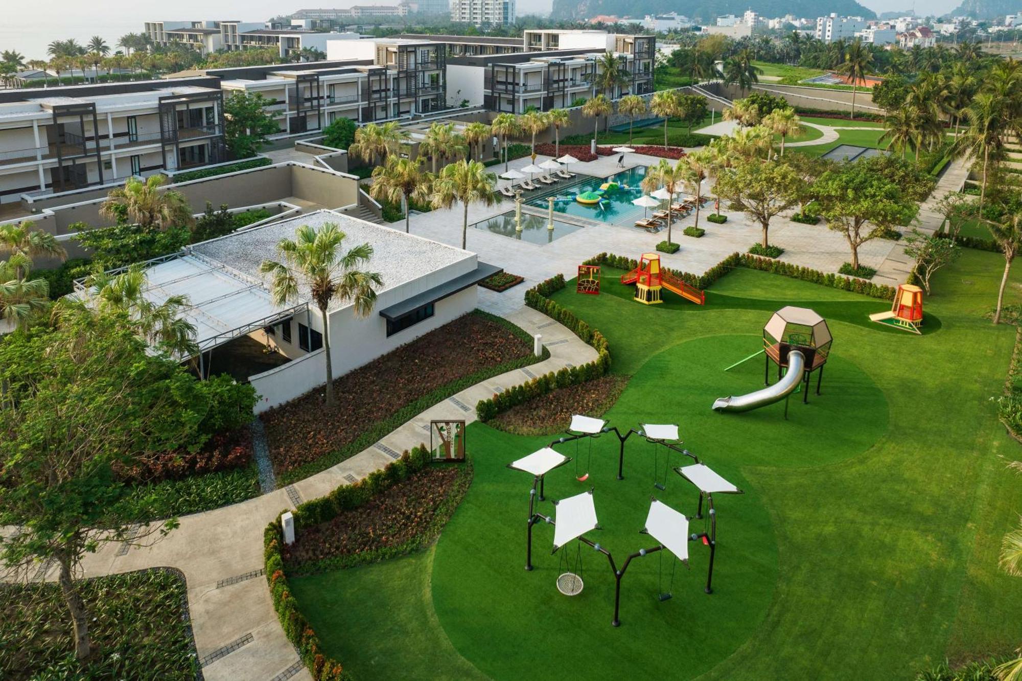 Hyatt Regency Danang Resort And Spa Exterior foto The clubhouse at the Vinpearl Golf Club